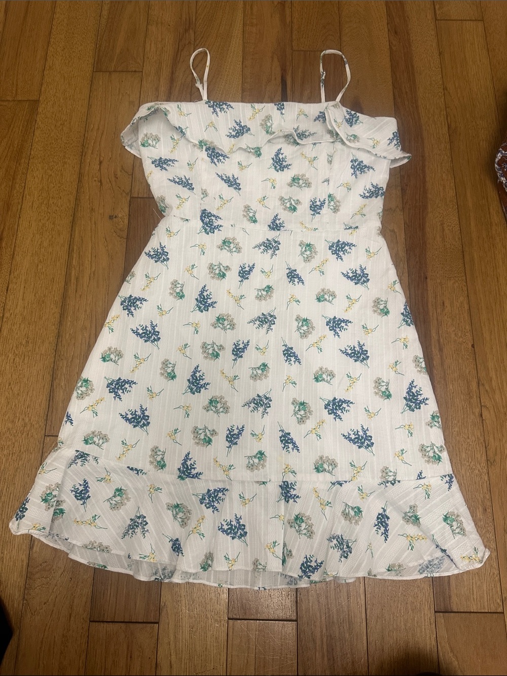 Copper Key White Sundress with Blue & Green Floral Print small like new